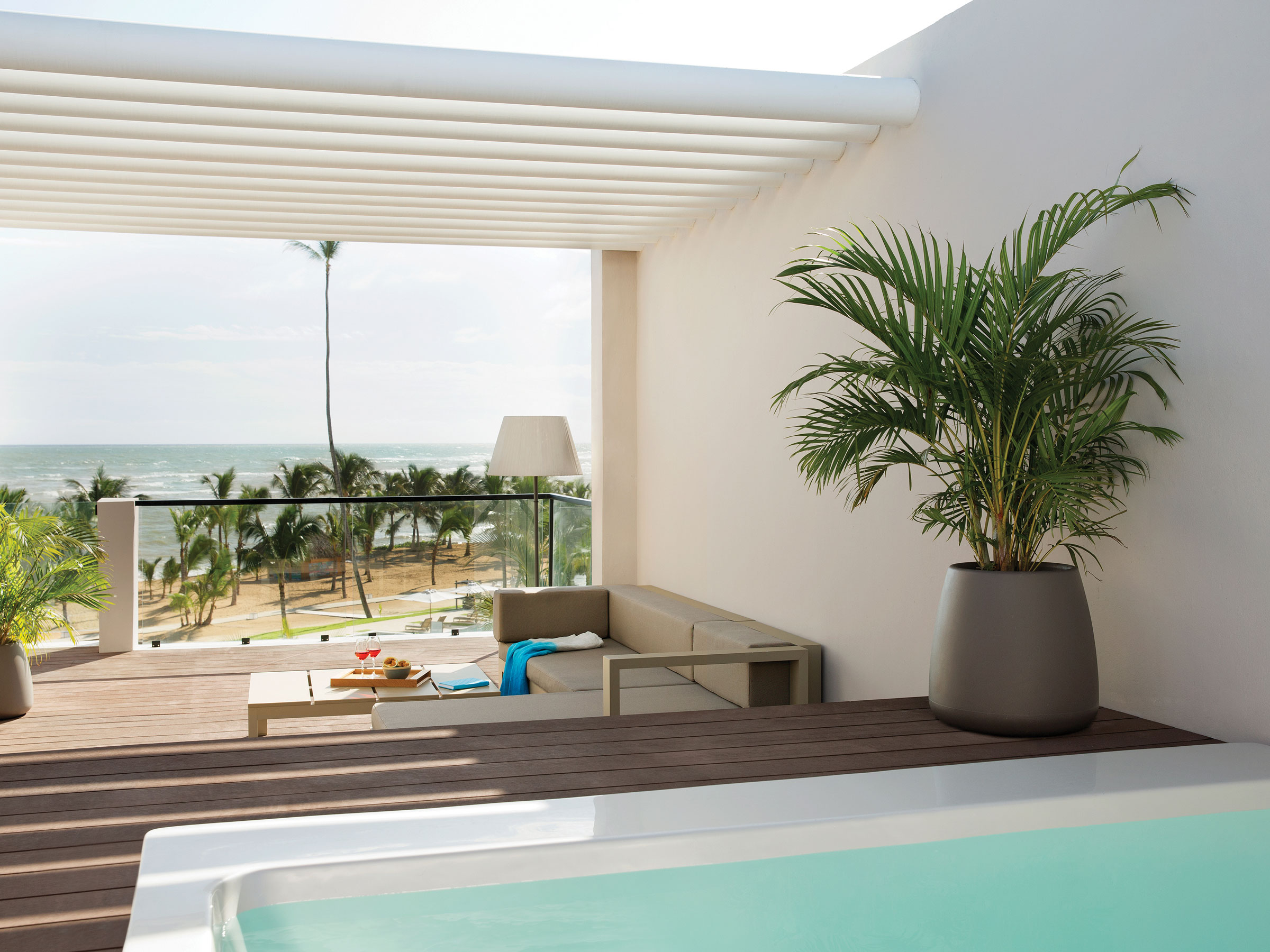 Two-Story Rooftop Terrace Suite with Plunge Pool Ocean View ...